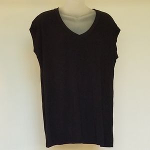 Cynthia Rowley fitted black vneck tshirt